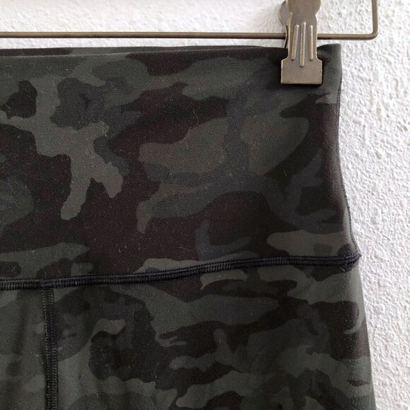 LULULEMON Align High-Rise Crop Camo Multi Gator Green Size 6 - Picture 8 of 10